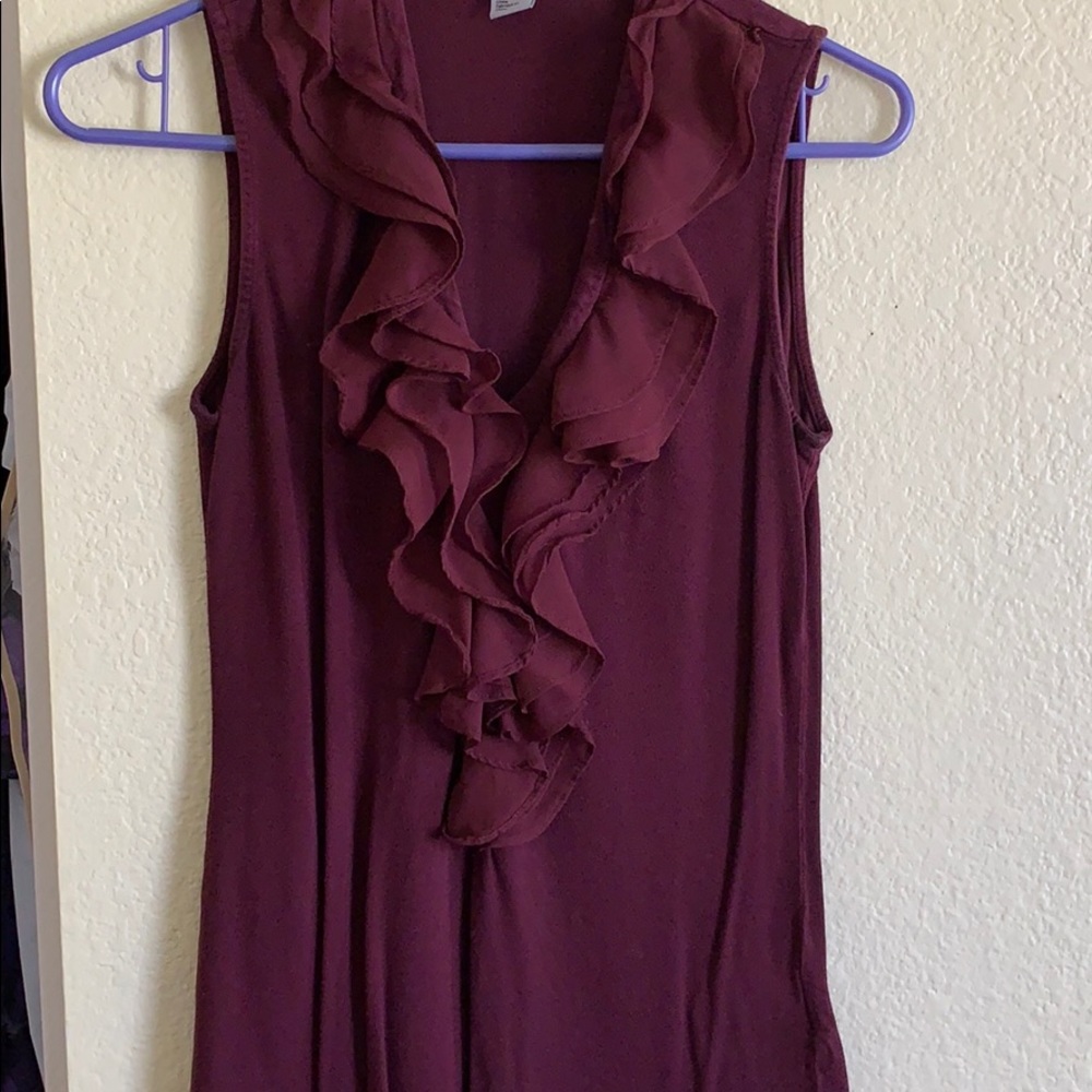Ruffle v-neck tank